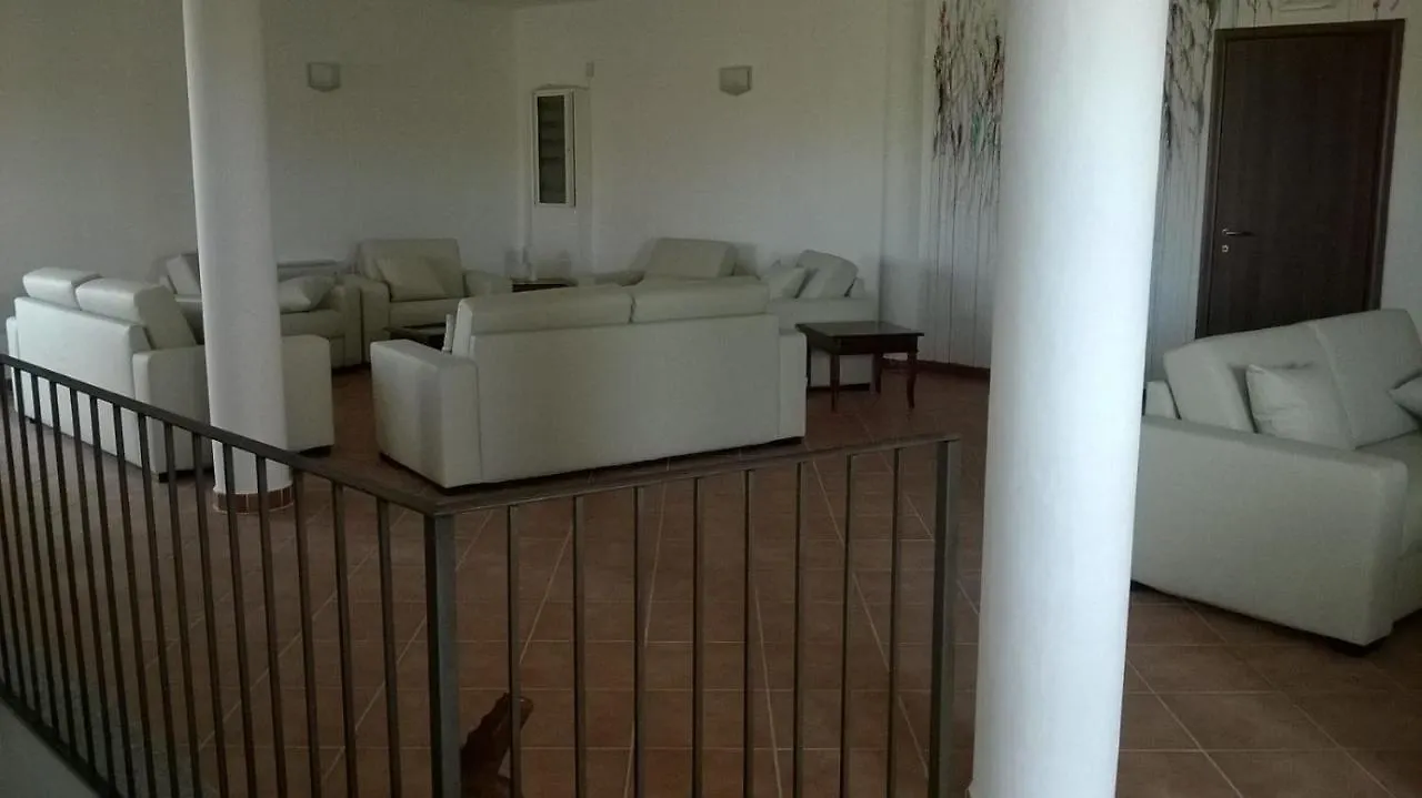 Laerru Hotel Bena E Traes